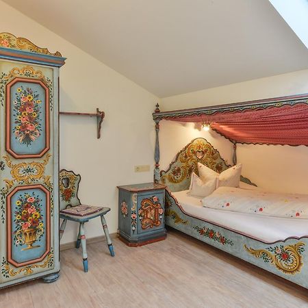 Ferienhotel Hahn Garni โรพอลดิง ภายนอก รูปภาพ